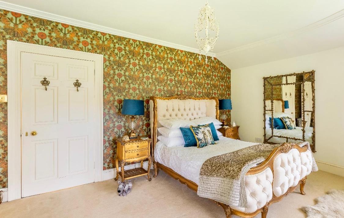 Private Room & Bathroom In Manor House Maybole Экстерьер фото