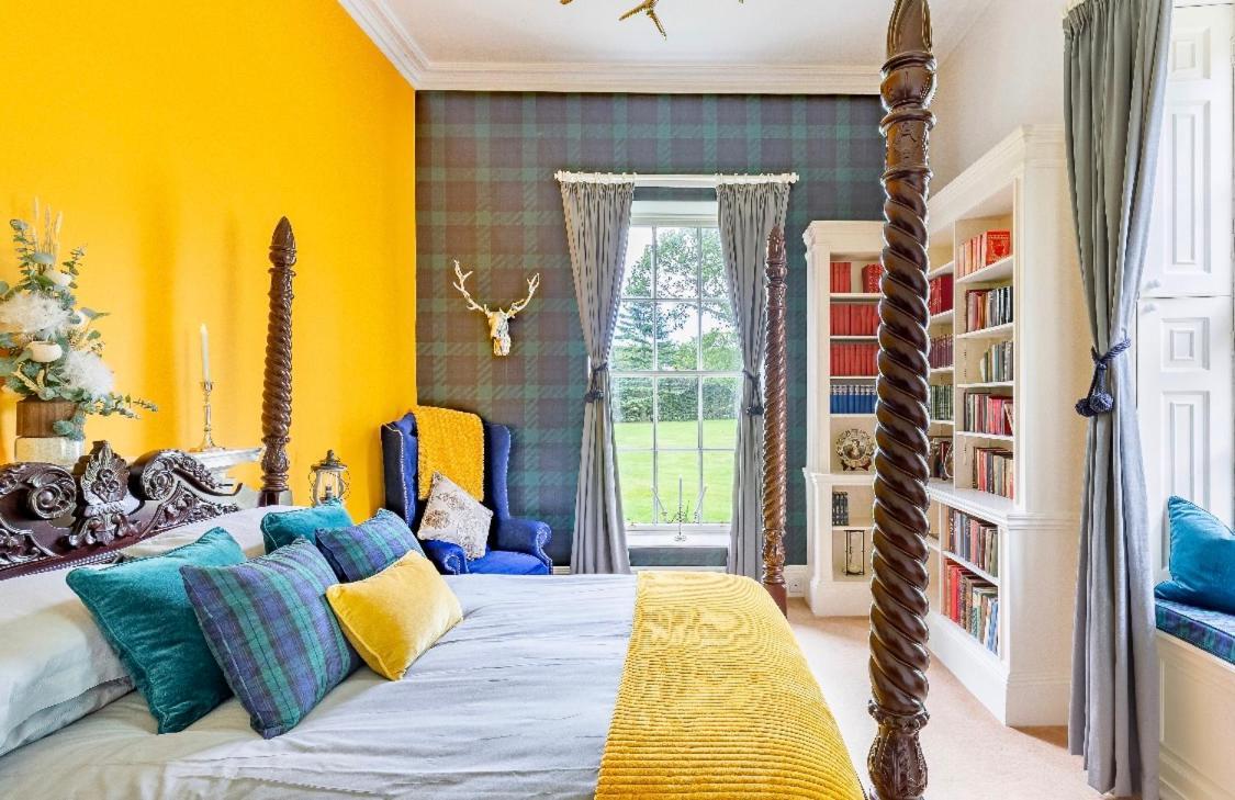 Private Room & Bathroom In Manor House Maybole Экстерьер фото
